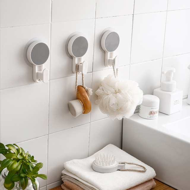 Бесследный пластиковый крюк