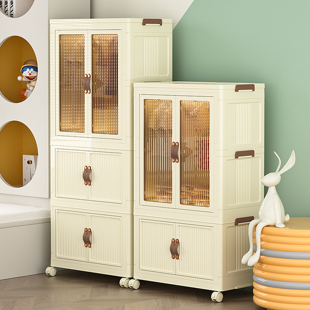 Пластиковый шкаф на колесах